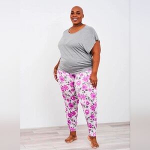 Latched Mama Camelia Fog Jogger Set